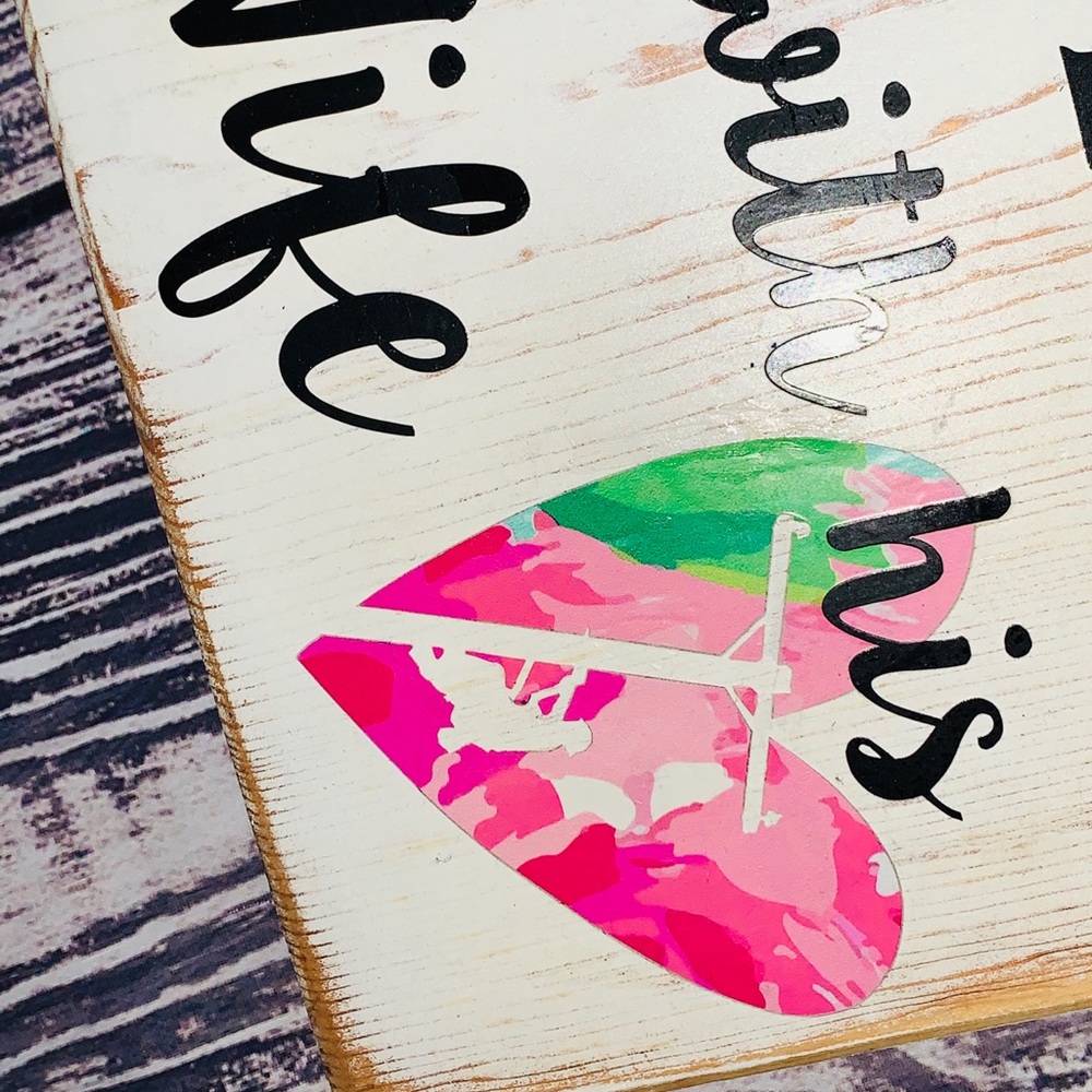 Linewife sign